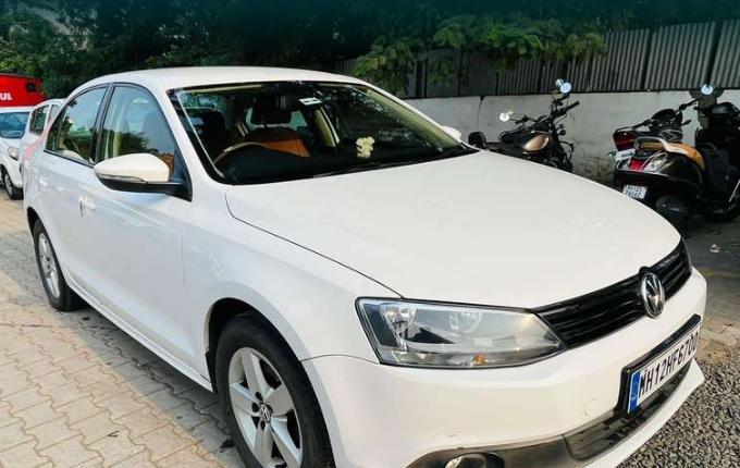 Volkswagen Jetta 2.0L TDI Highline AT 2011