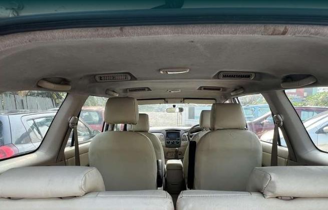 Toyota Innova 2.5 G 2006
