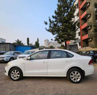 Volkswagen Vento Highline 2012