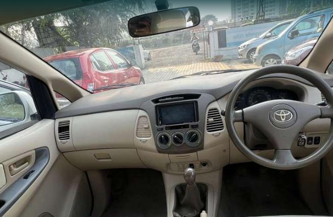 Toyota Innova 2.5 G 2006