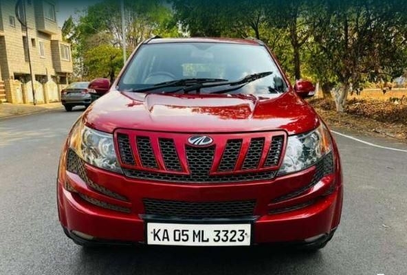 Mahindra XUV500 W6 2012