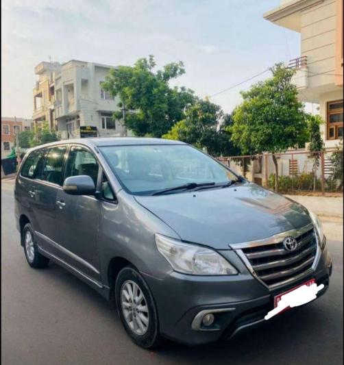 Toyota Innova 2.5 VX 7 STR BS III 2014
