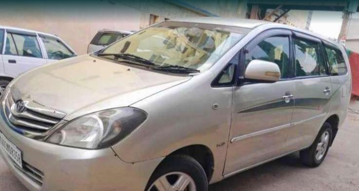 Toyota Innova 2.5 EV PS 7 STR 2005