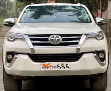Toyota Fortuner 3.0 4X4 MT 2017