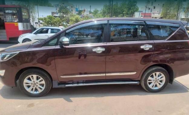 Toyota Innova Crysta 2.4 ZX 7 STR 2017
