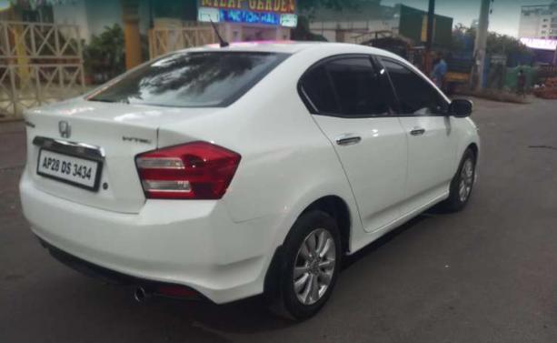 Honda City 1.5 V I-VTEC EXCLUSIVE 2013