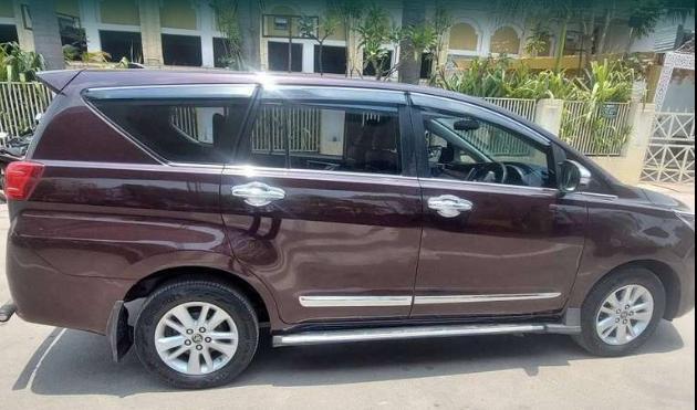 Toyota Innova Crysta 2.4 ZX 7 STR 2017