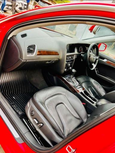 Audi A4 35 TDI Premium Sunroof 2015