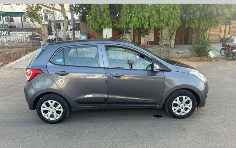 Hyundai Grand i10 Sportz (O) AT 1.2 Kappa VTVT 2016