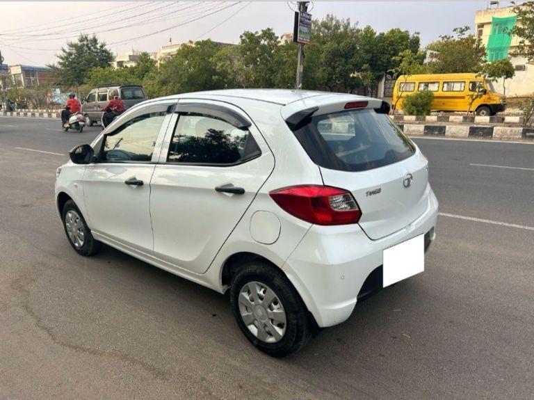 Tata Tiago Revotron XE 2019
