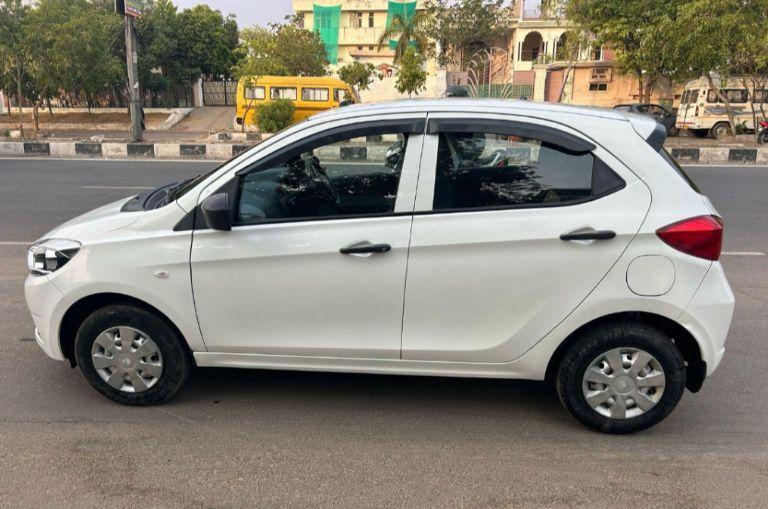 Tata Tiago Revotron XE 2019