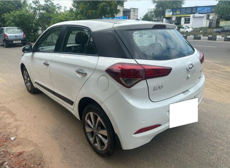 Hyundai i20 Sportz 1.4 CRDi 2015