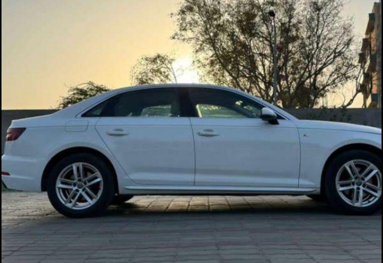 Audi A4 30 TFSI Premium Plus 2019