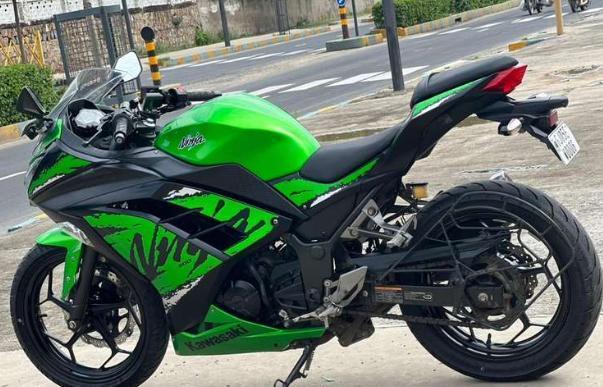 Kawasaki Ninja 300 ABS 2019