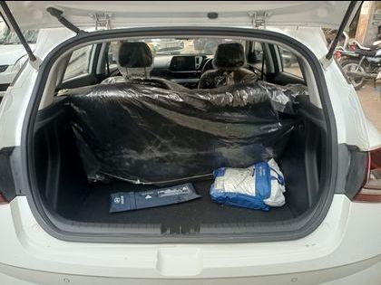 Hyundai i20 Sportz 1.2 IVT Petrol Dual Tone 2021