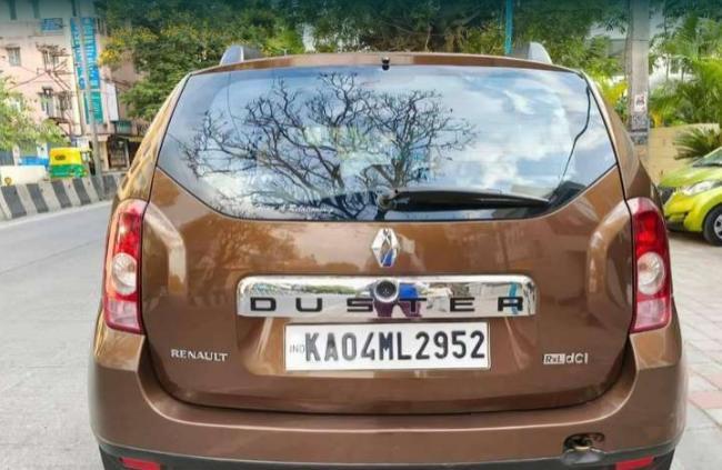 Renault Duster 85PS Diesel RxL Optional with Nav 2012