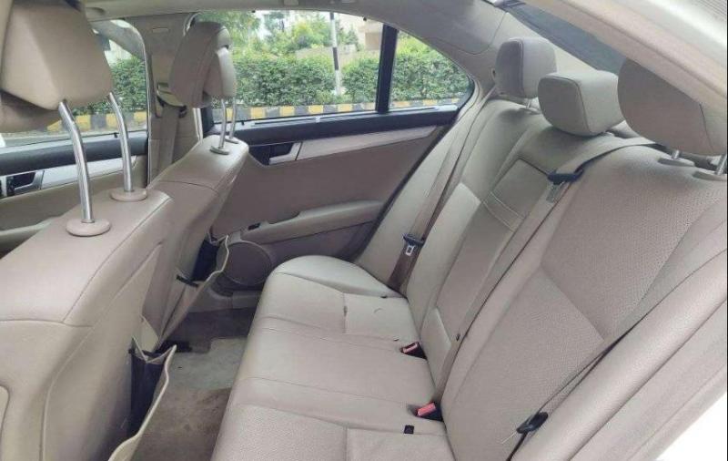 Mercedes-Benz C-Class 220 CDI AVANTGARDE AT 2013