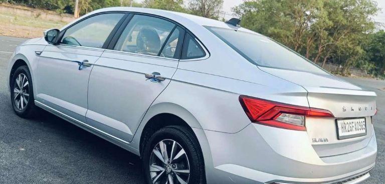 Skoda Slavia Style 1.0L TSI MT 2023