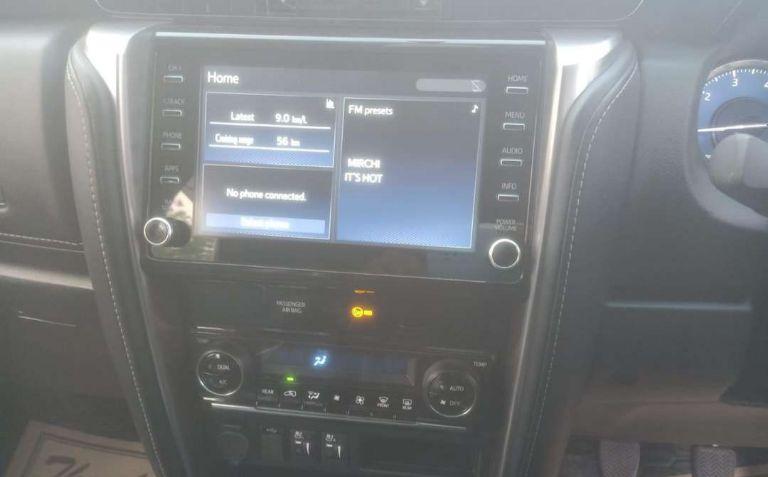 Toyota Fortuner 2.8 4x2 MT 2023