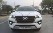 Toyota Fortuner 2.8 4x2 MT 2023