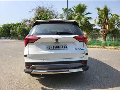 Mahindra XUV700 AX 3 Petrol AT 5 STR 2022