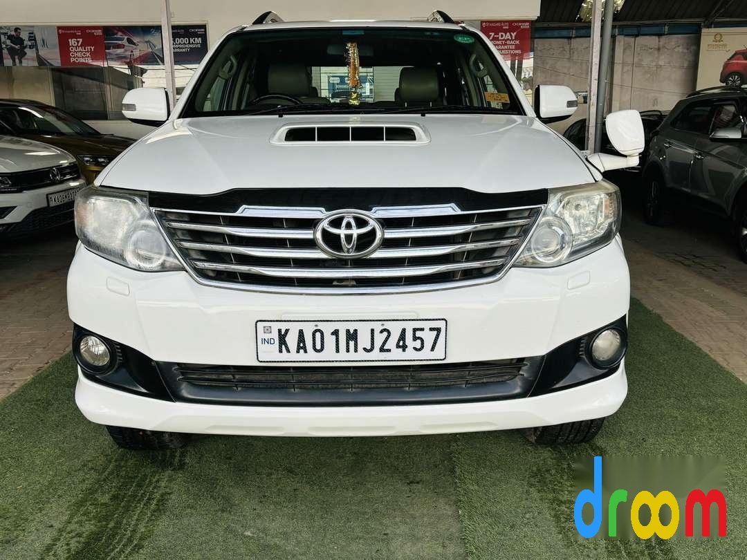 Toyota Fortuner 3.0 4X2 AT 2012