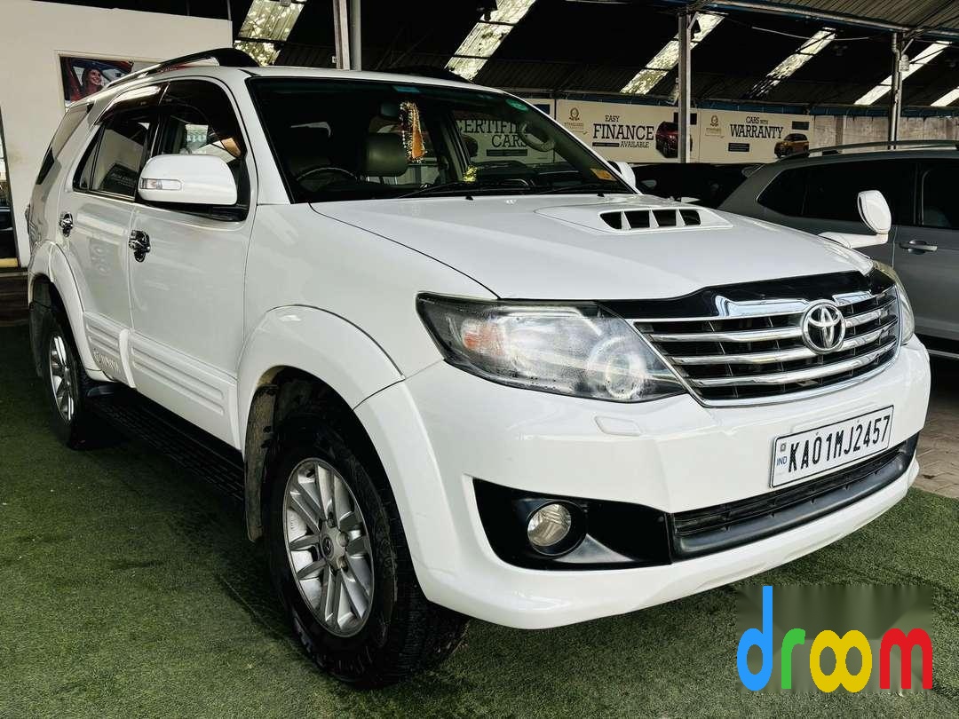 Toyota Fortuner 3.0 4X2 AT 2012