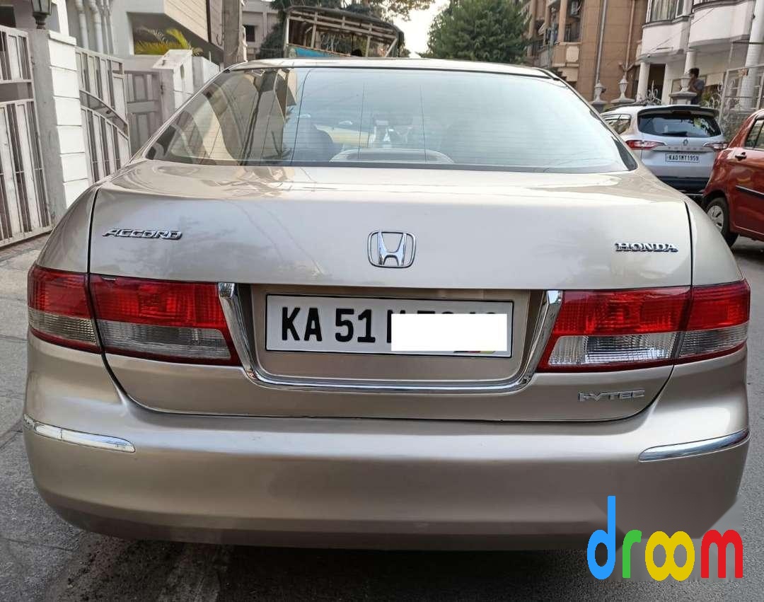 Honda Accord 2.4 VTI L MT 2006
