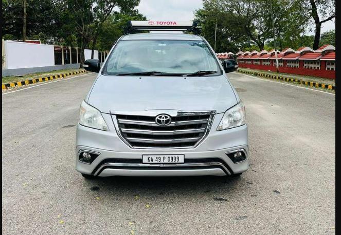 Toyota Innova 2.5 G 7 STR BS III 2007