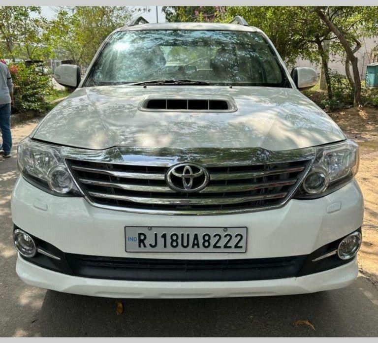 Toyota Fortuner 2.8 4x2 AT 2014
