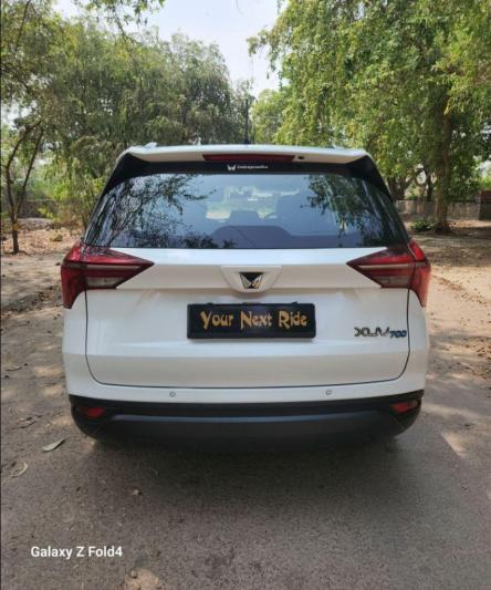 Mahindra XUV700 MX Petrol MT 5 STR 2022