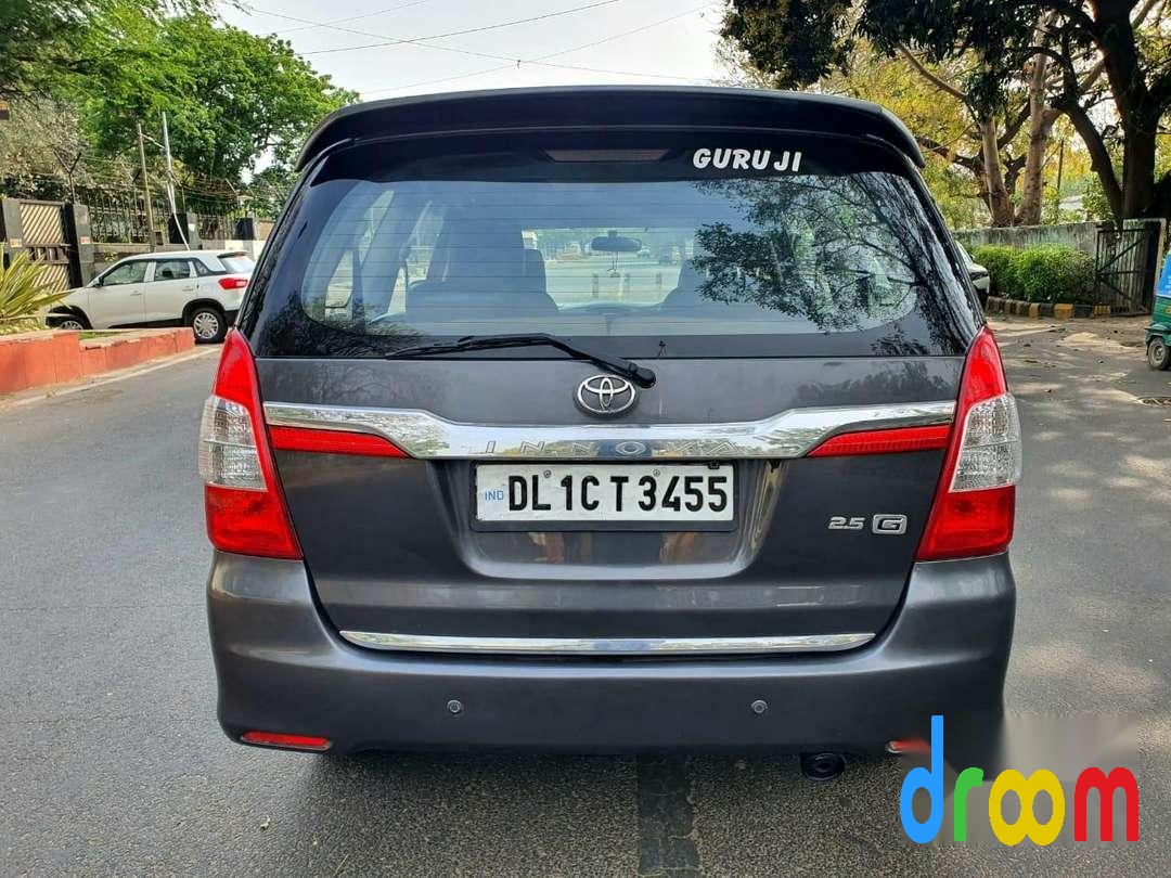 Toyota Innova 2.5 GX 7 STR BS IV 2015