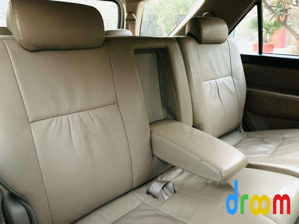 Toyota Fortuner 3.0 4x2 MT 2015