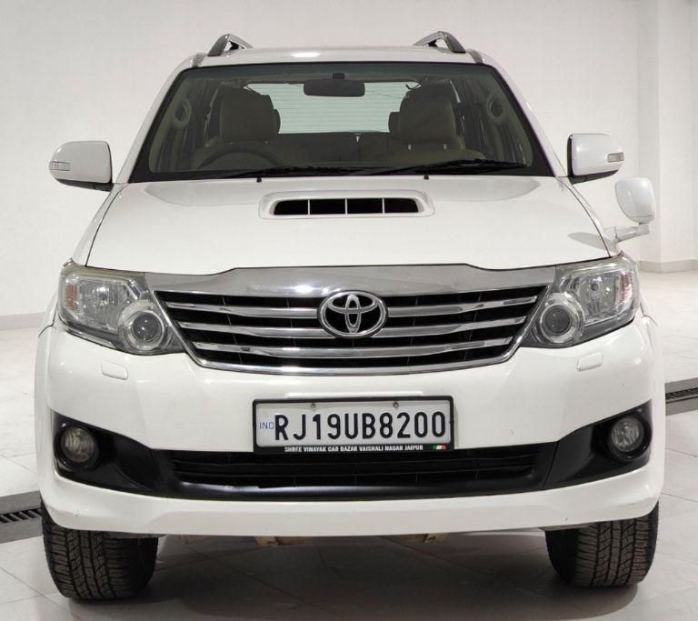 Toyota Fortuner 3.0 4X2 AT 2012