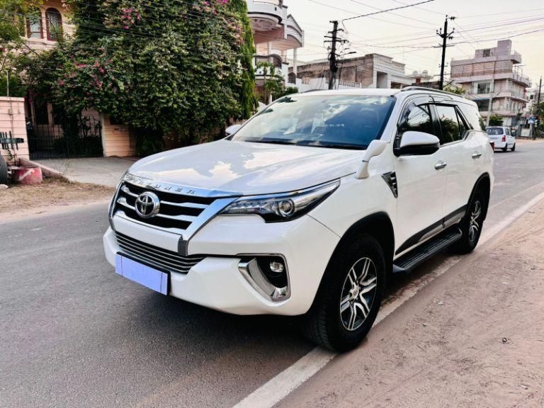 Toyota Fortuner 2.8 4x2 AT 2019