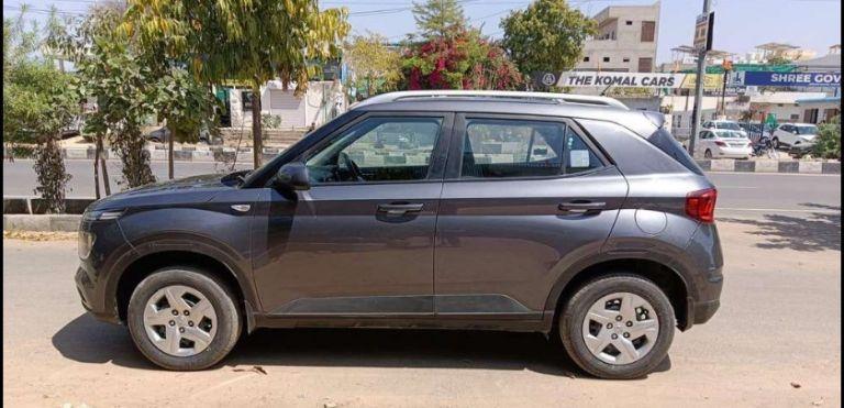 Hyundai Venue S Plus 1.2 Petrol 2022