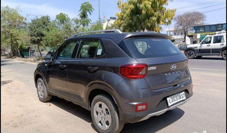 Hyundai Venue S Plus 1.2 Petrol 2022