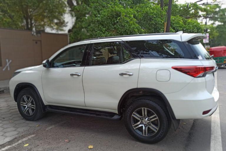 Toyota Fortuner 2.5 4x2 MT TRD Sportivo 2018