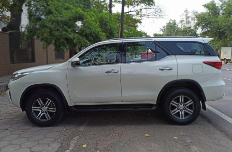 Toyota Fortuner 2.5 4x2 MT TRD Sportivo 2018
