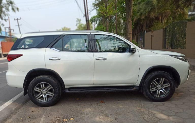 Toyota Fortuner 2.5 4x2 MT TRD Sportivo 2018