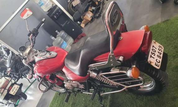 Bajaj Avenger 220cc 2014