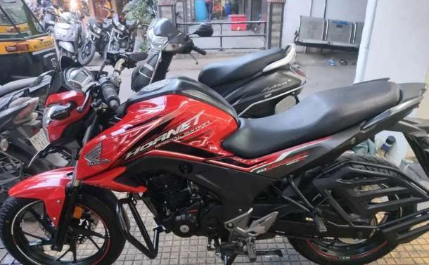 Honda CB Hornet 160R CBS 2019