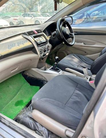 Honda City 1.5 V I-VTEC EXCLUSIVE 2010