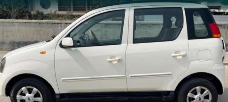 Mahindra Quanto C6 2013