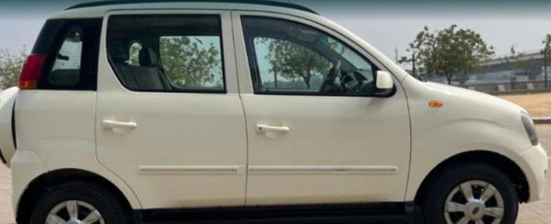 Mahindra Quanto C6 2013