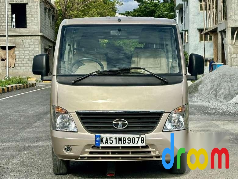 Tata Venture EX 8 STR 2011