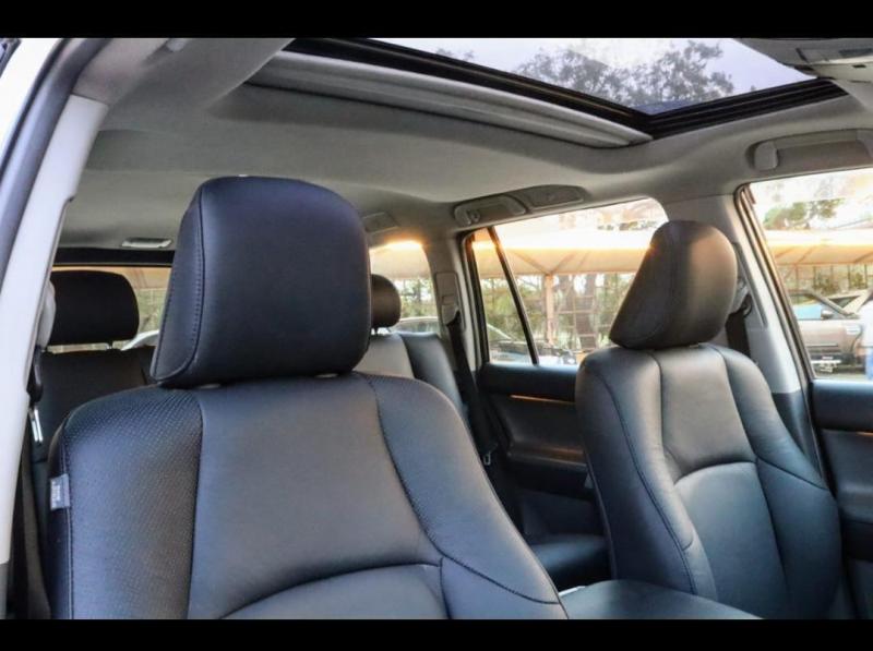 Toyota Land Cruiser Prado VX L 2010