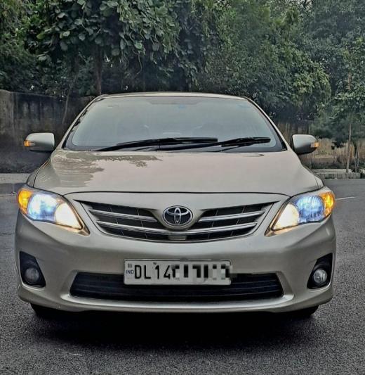 Toyota Corolla Altis 1.8 V AT 2013