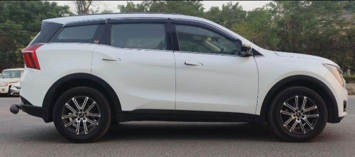 Mahindra XUV700 AX7 DIESEL AT 7 STR 2022