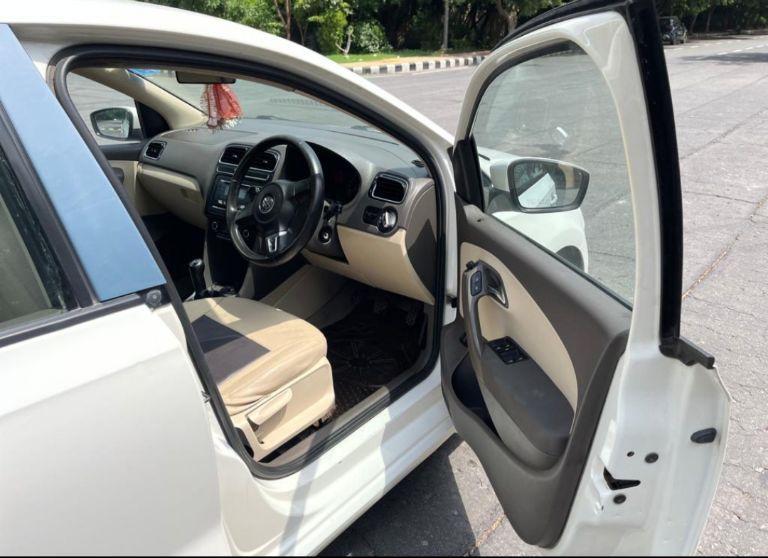 Volkswagen Vento Highline Petrol 2011